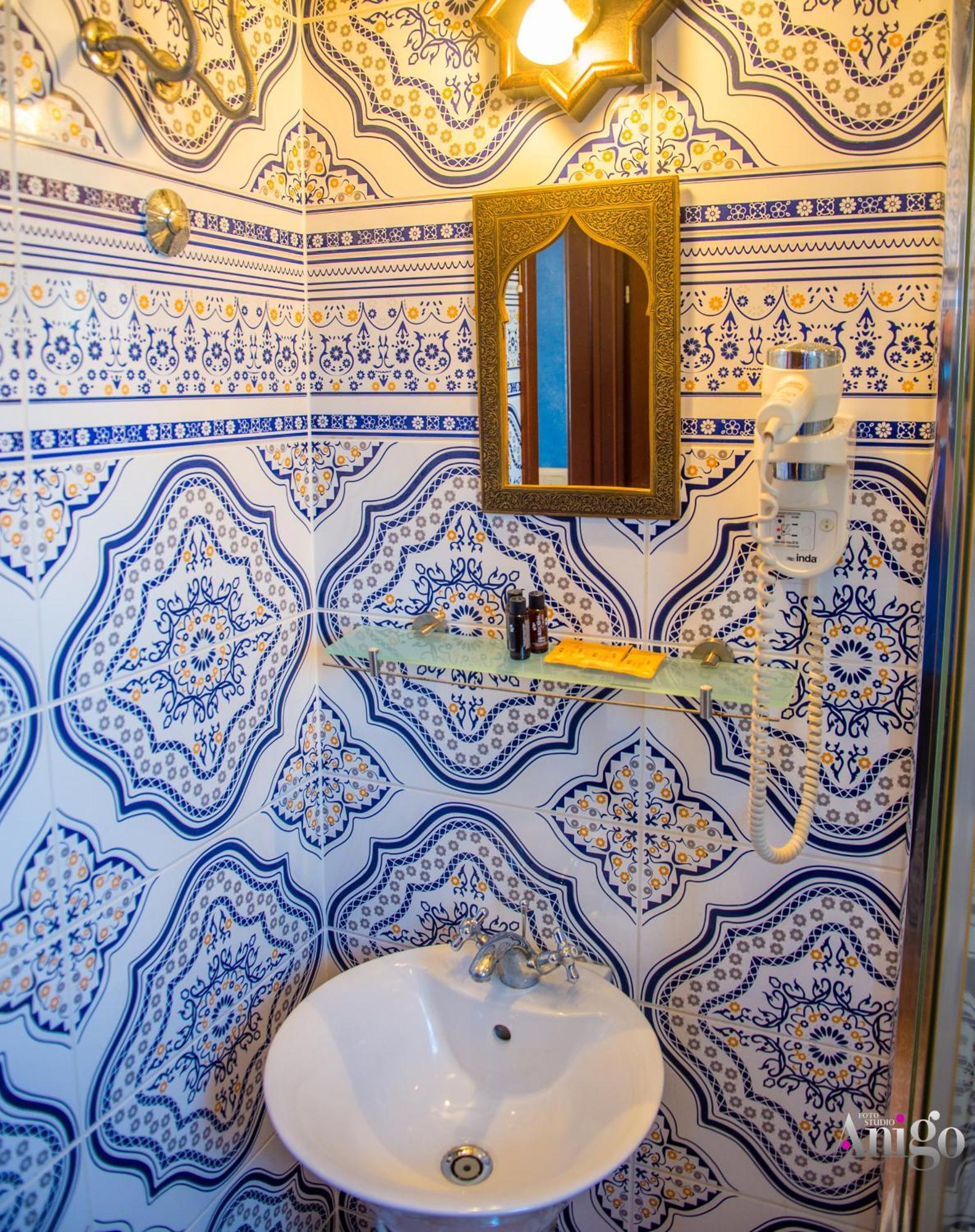 Apartments And Rooms Villa Sulejman モスタル エクステリア 写真
