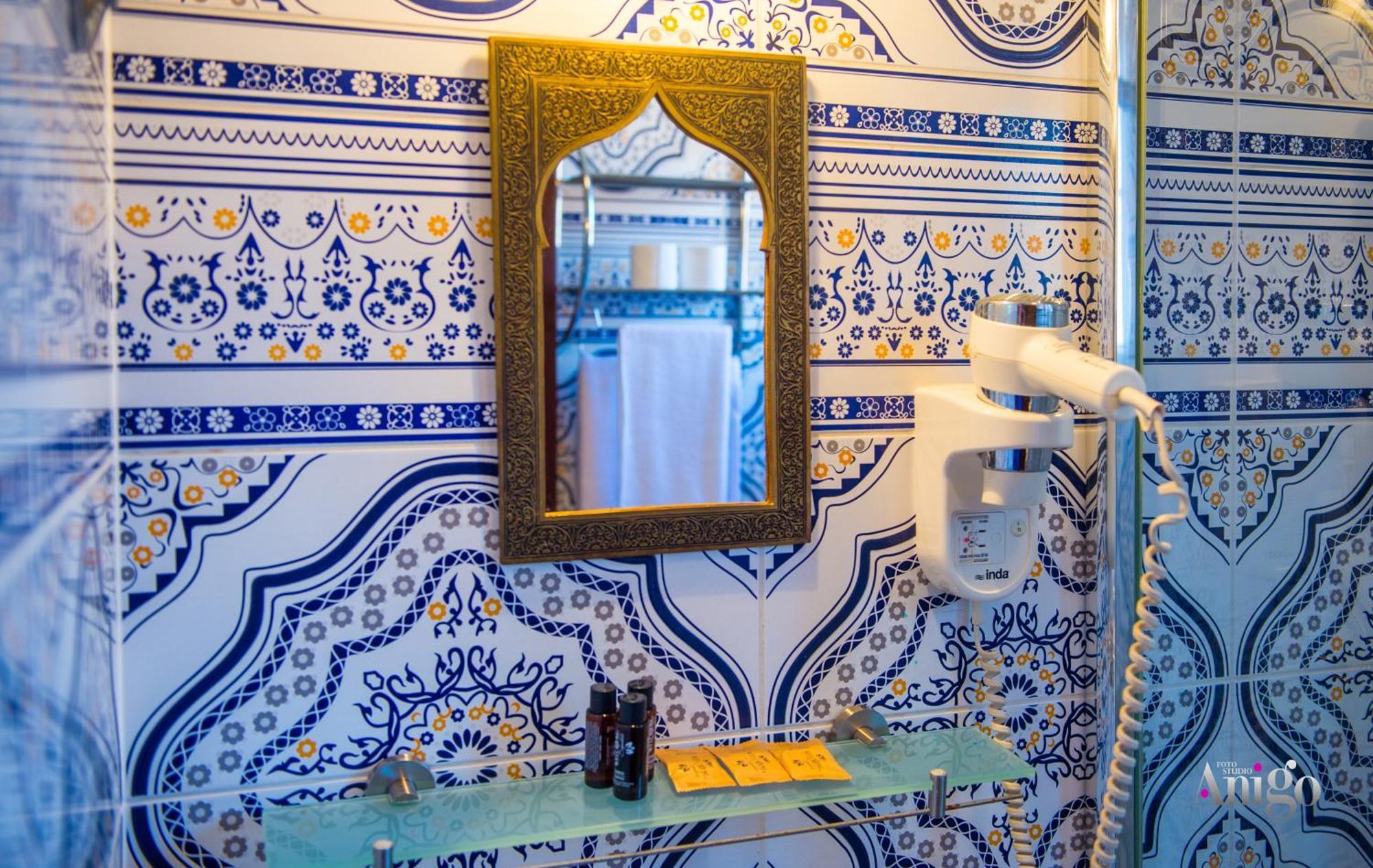 Apartments And Rooms Villa Sulejman モスタル エクステリア 写真